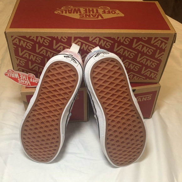 NIB Vans Asher Heart Tie Dye Slip-On Shoes (Big girls sizes) - Picture 5 of 12